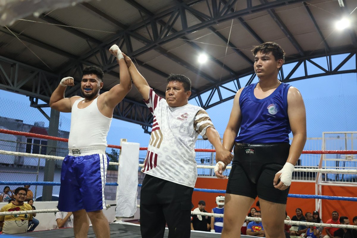 GRAN ÉXITO EN LA PELEA DE BOX Y EXHIBICIONES DE LUCHA LIBRE EN LA COLONIA AMPLIACIÓN ESPERANZA