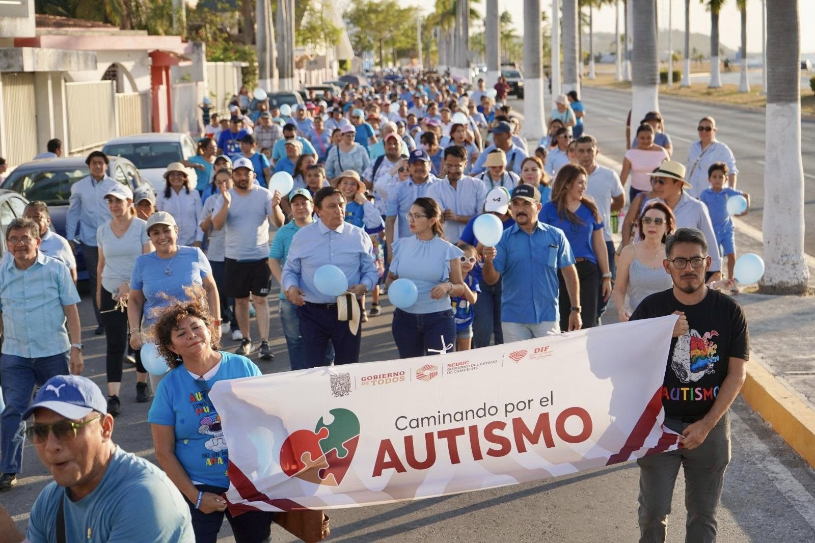 REALIZA SEDUC CAMINATA EN EL MARCO DEL DIA MUNDIAL DE CONCIENCIACIÓN SOBRE EL AUTISMO