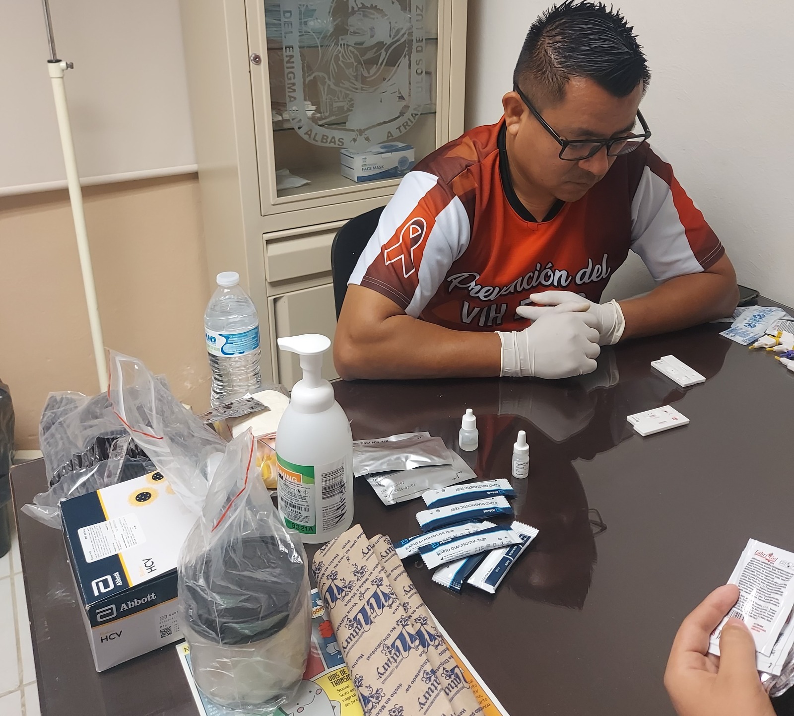 GARANTIZA CAPASITS TRATAMIENTO PARA PERSONAS CON VIH/SIDA