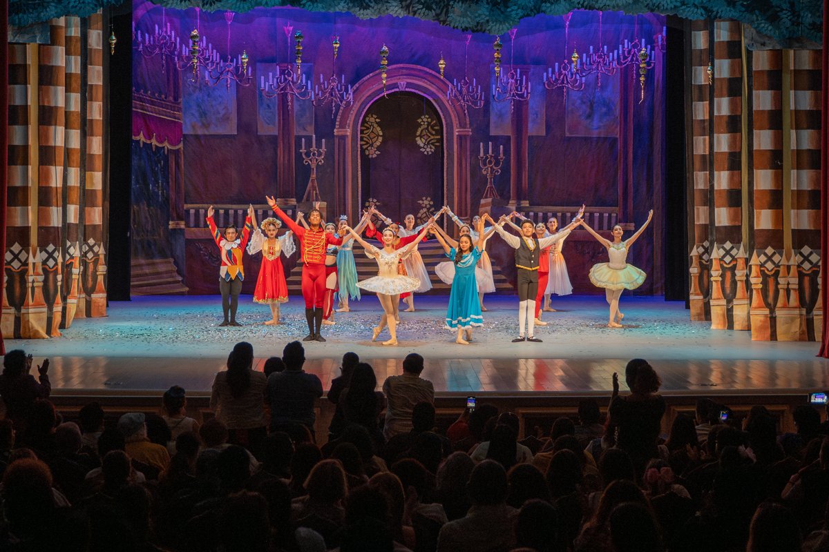 TCHAIKOVSKY Y LA DANZA CLÁSICA ILUMINAN EL FICH 2025
