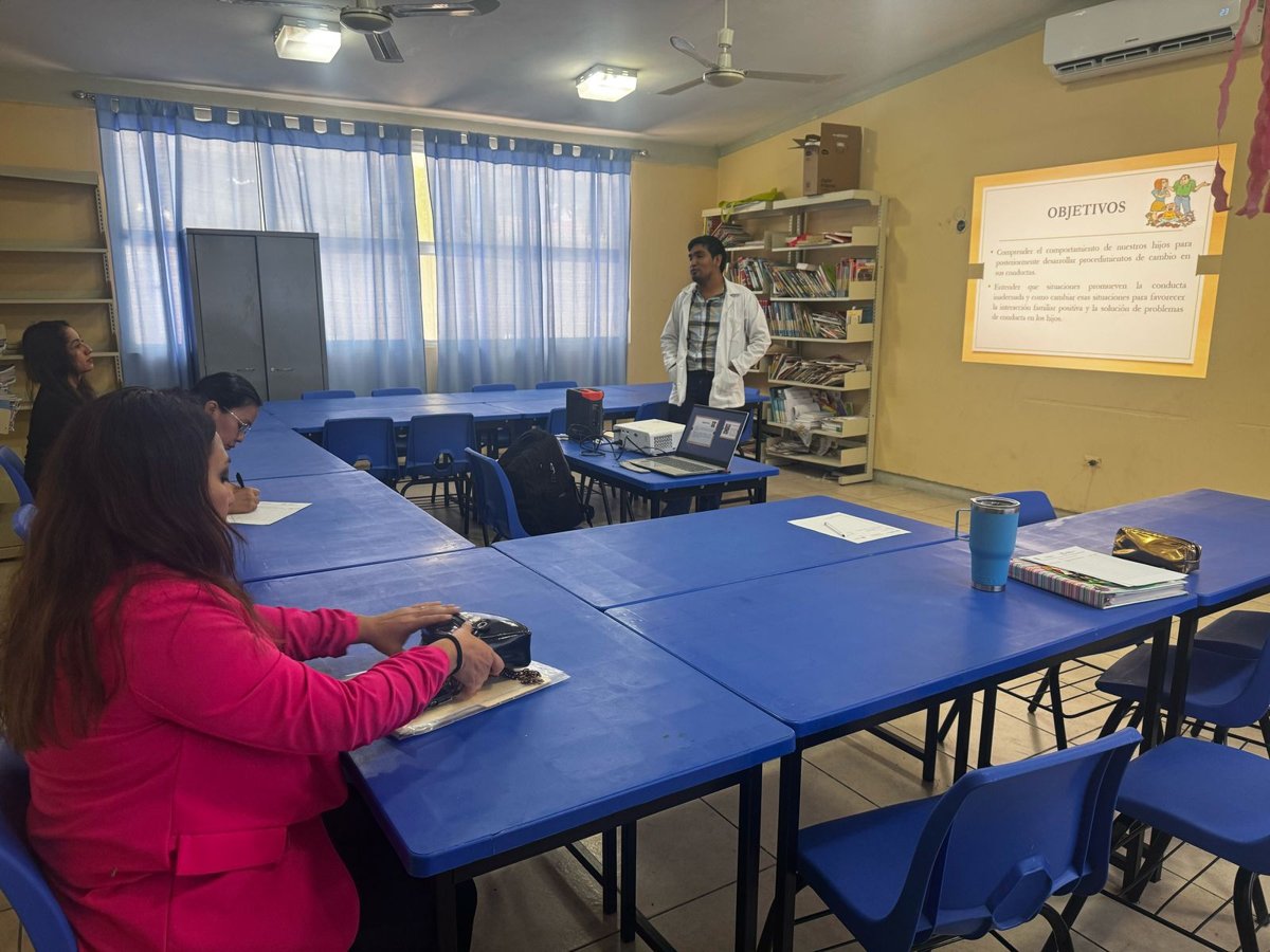 IMPARTE CECOSAMA CARMEN, PLÁTICAS SOBRE SALUD MENTAL A ESTUDIANTES