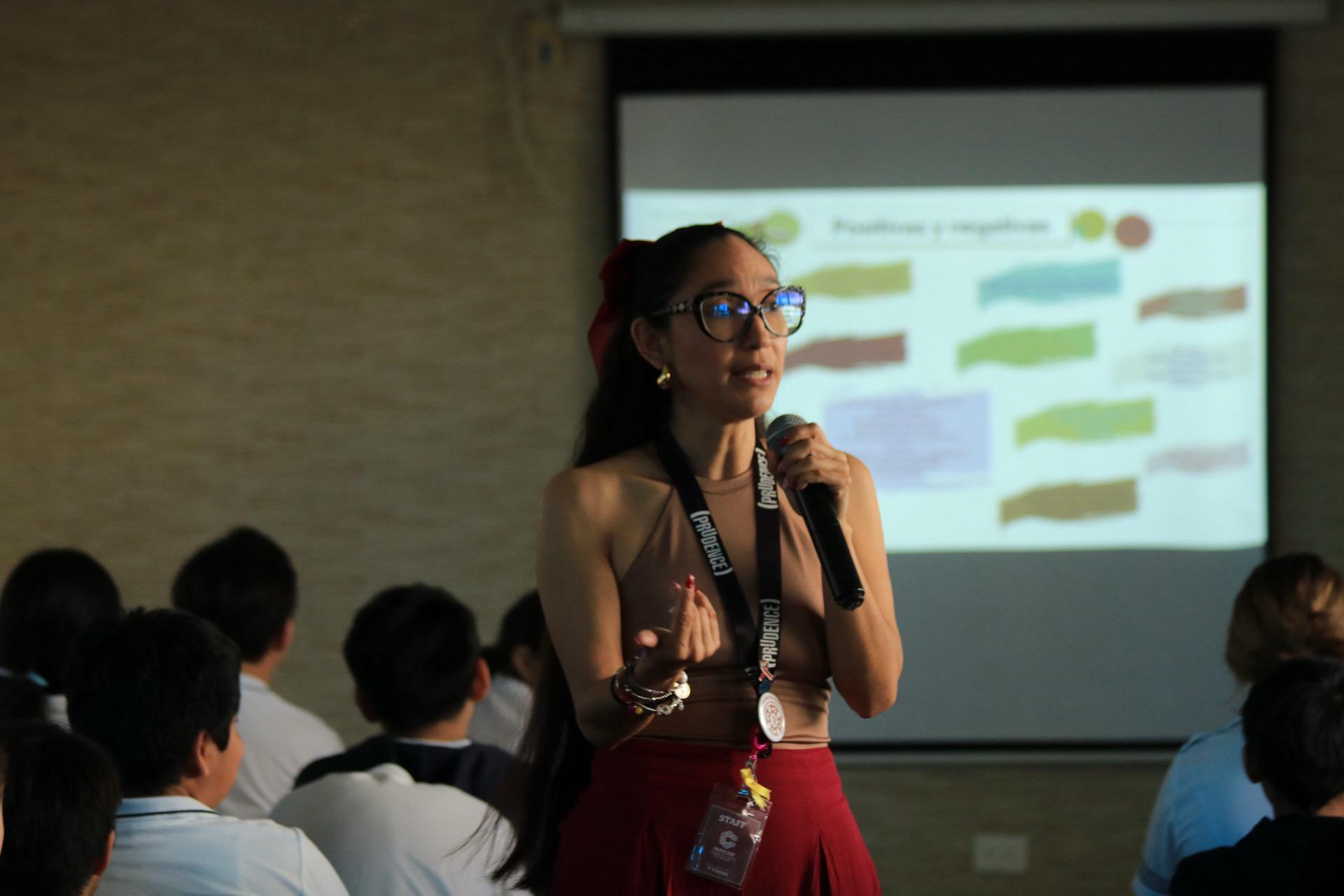 CHARLA SOBRE CUIDADO PERSONAL EN SECUNDARIA MIGUEL HIDALGO