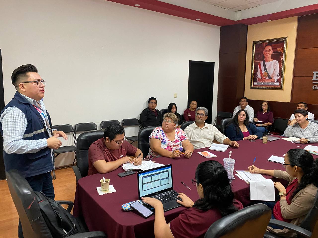 IMPARTEN CHARLA SOBRE DERECHOS HUMANOS