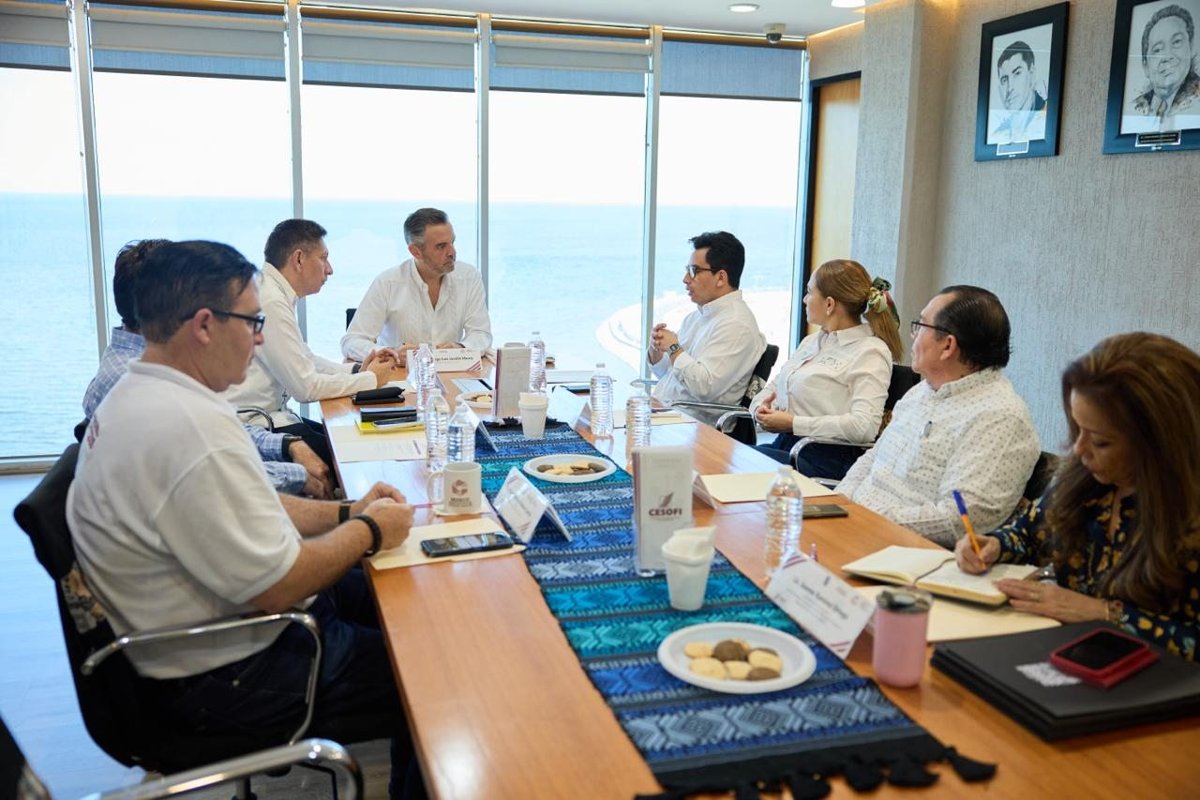 FIRMA DE CONVENIO CON EL INSTITUTO CAMPECHANO Y COBACAM, SECRETARÍA DE DESARROLLO ECONÓMICO