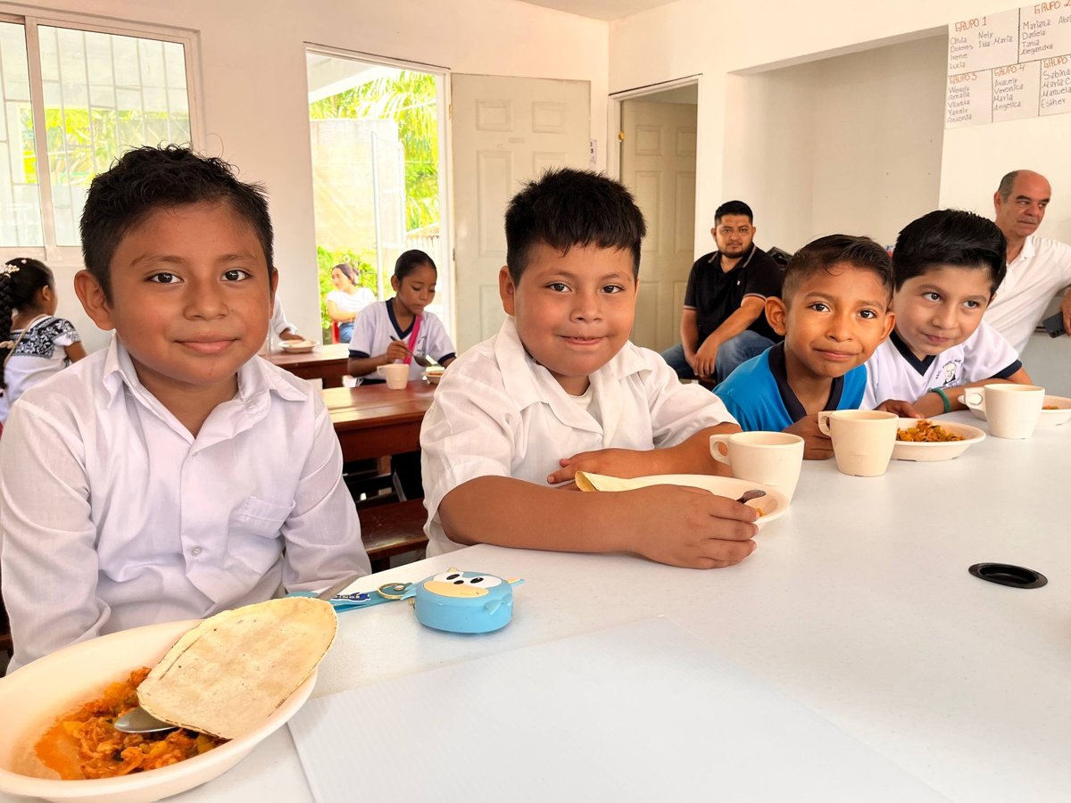 ENTREGA DE EQUIPAMIENTO AL COMEDOR COMUNITARIO “NUEVA GENERACIÓN”