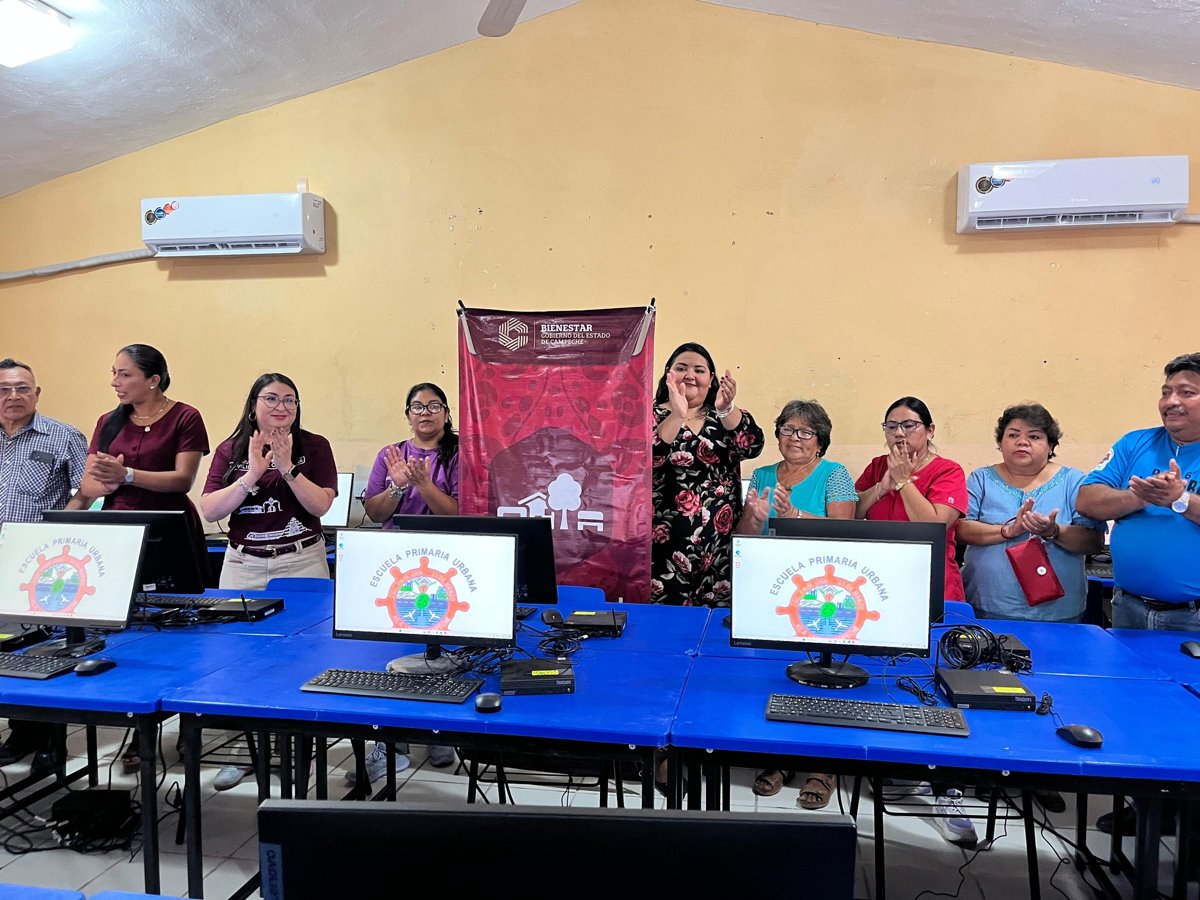 ENTREGA DE EQUIPAMIENTO Y HERRAMIENTAS EN LERMA COMO PARTE DEL PROYECTO COMUNIDAD MODELO
