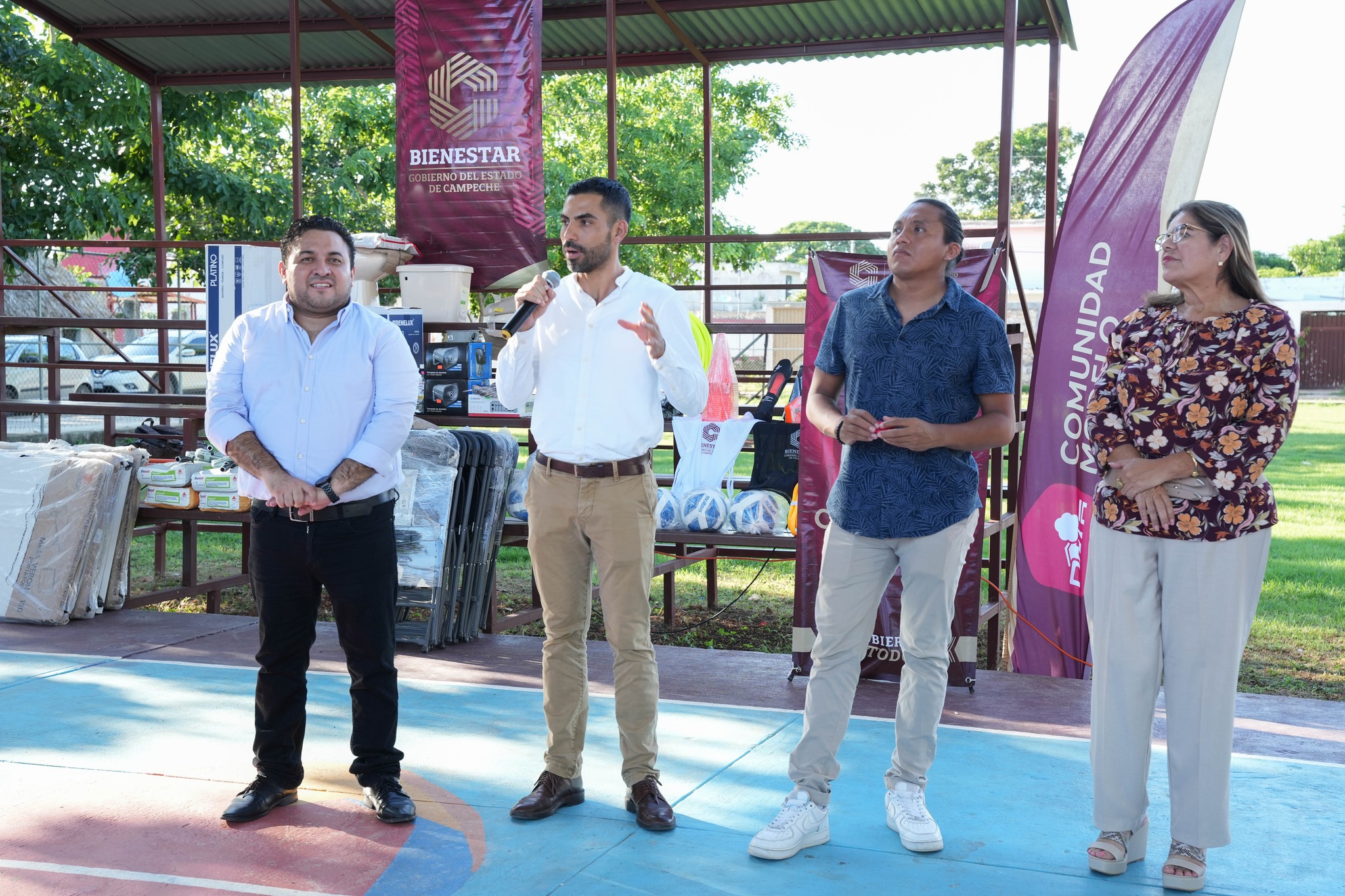 COMUNIDAD MODELO ENTREGA APOYOS E INAUGURA MURAL EN SAN FRANCISCO KOBÉN, CAMPECHE