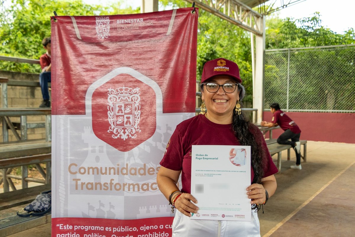BIENESTAR ENTREGA ÓRDENES DE PAGO PARA REHABILITAR ESPACIOS PÚBLICOS EN LOCALIDADES DE CAMPECHE