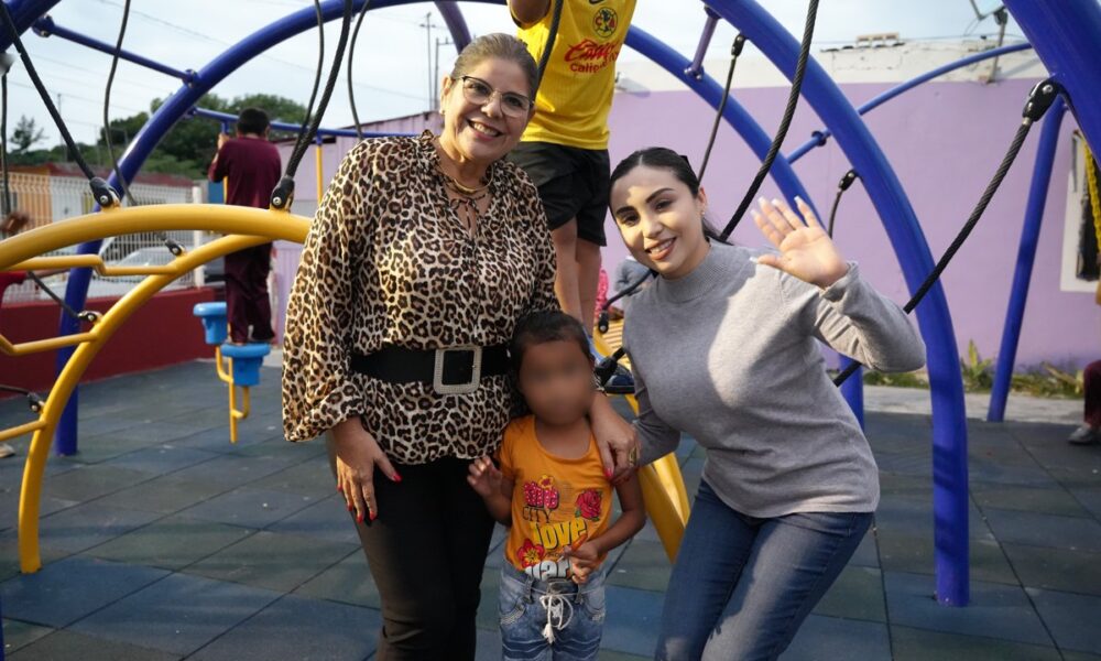 COMUNIDADES EN TRANSFORMACIÓN MEJORA PARQUE INFANTIL EN CHAMPOTÓN
