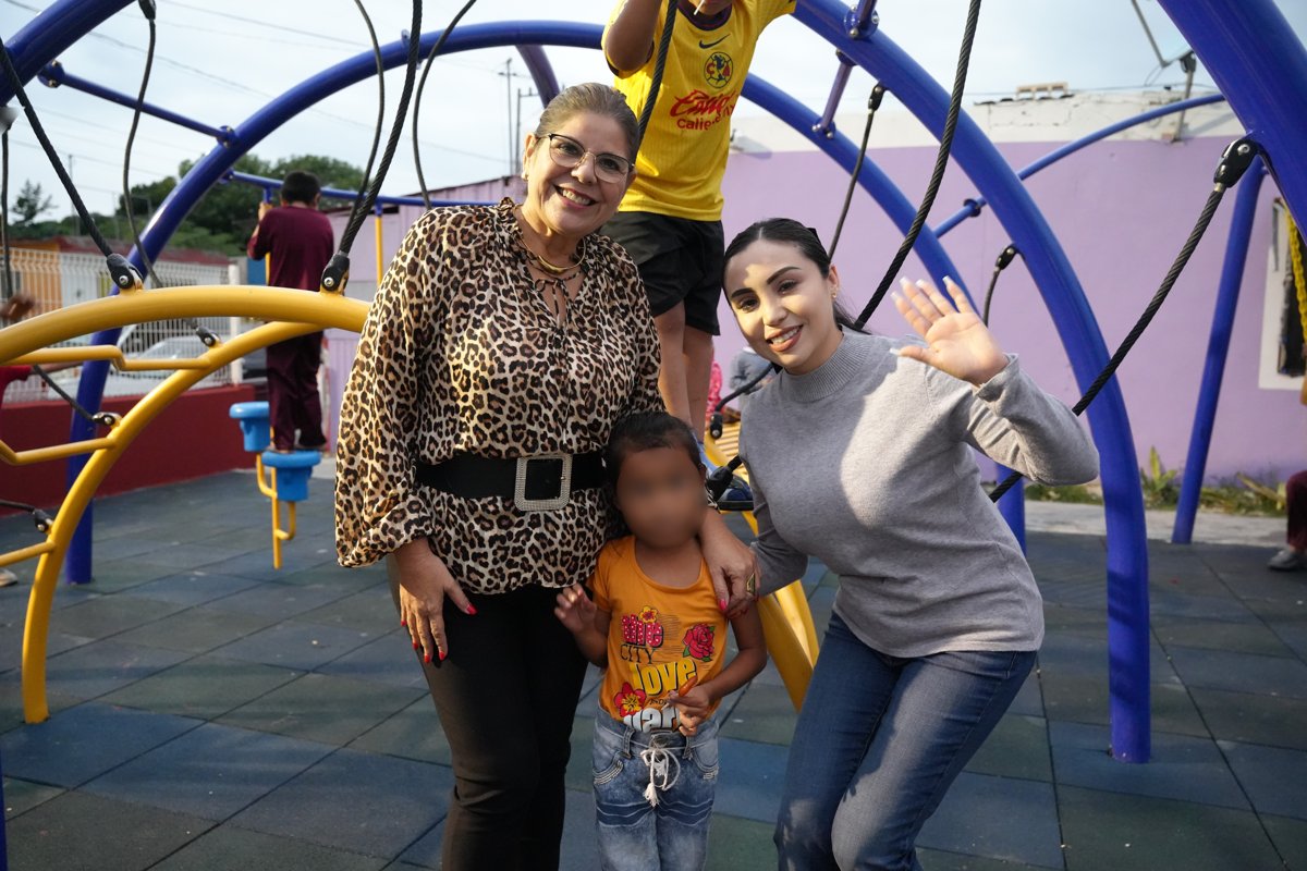 COMUNIDADES EN TRANSFORMACIÓN MEJORA PARQUE INFANTIL EN CHAMPOTÓN