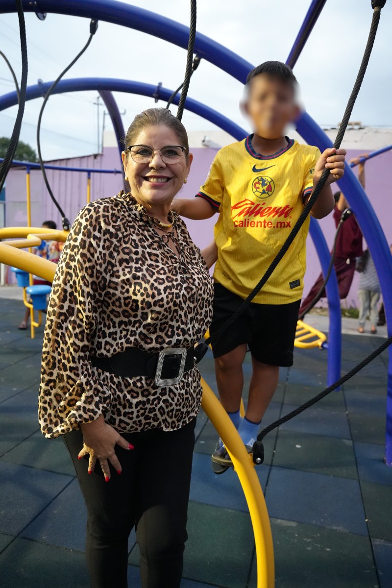 COMUNIDADES EN TRANSFORMACIÓN MEJORA PARQUE INFANTIL EN CHAMPOTÓN