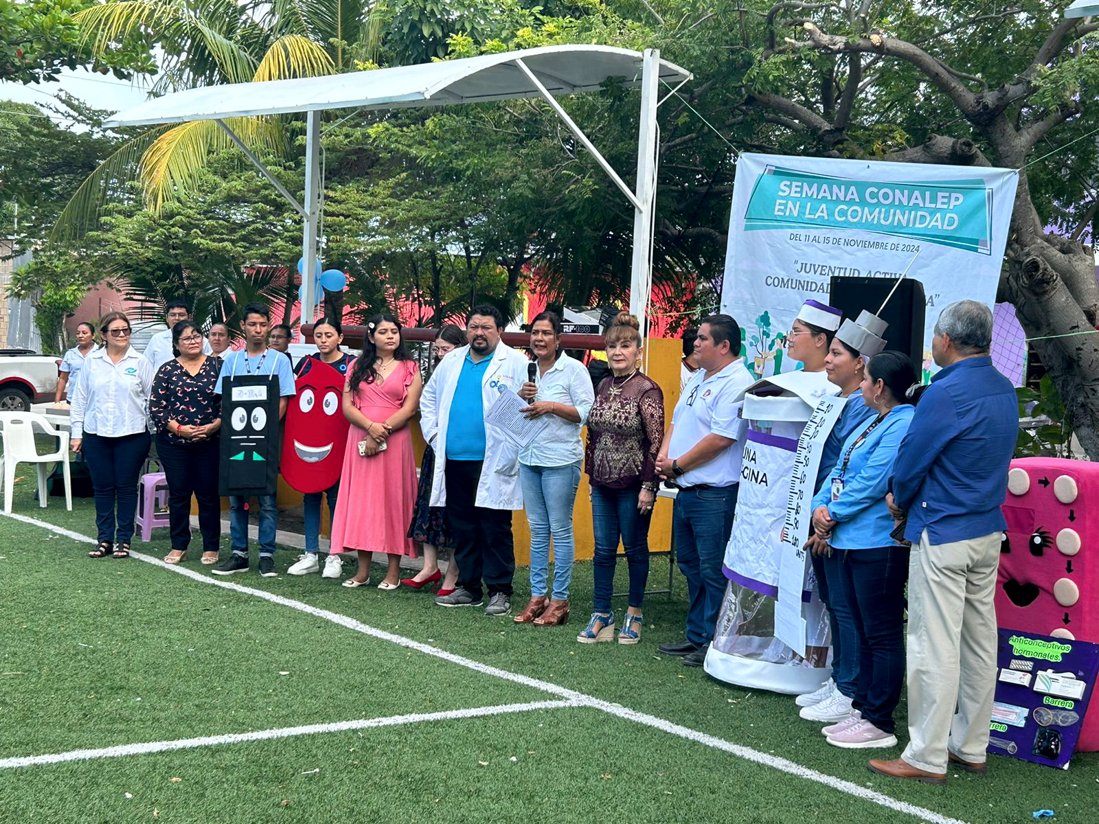 ALUMNOS DEL PLANTEL CIUDAD DEL CARMEN BRINDAN APOYO EN COLONIA SANTA ROSALÍA