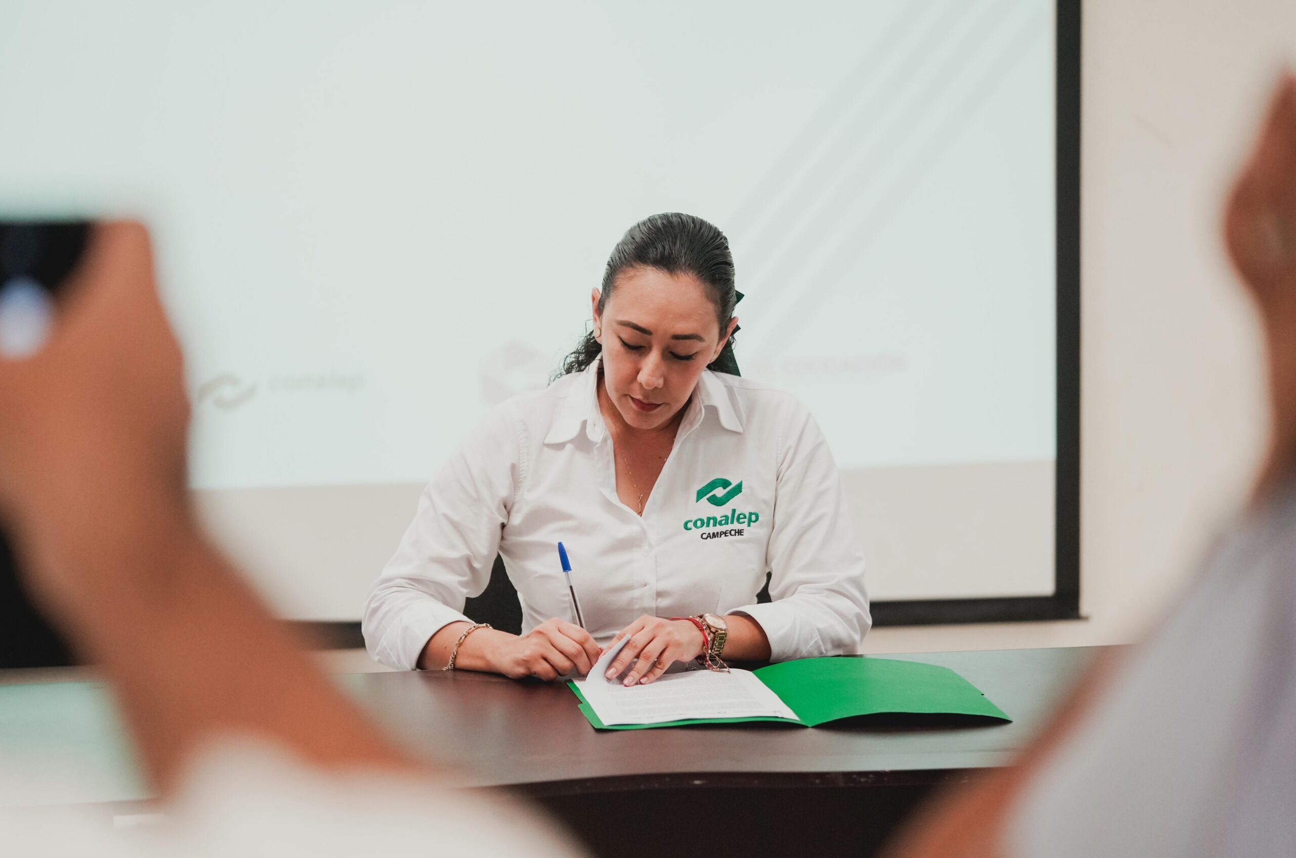 FIRMA DE CONVENIO CONALEP CAMPECHE Y GRUPO SELIN BENEFICIO PARA ALUMNOS DE 4 CARRERAS OPORTUNIDAD DE CURSAR CARRERA EN MODALIDAD DUAL CON DICHA EMPRESAS SEGUIMOS CREANDO SINERGIA CON EMPRESAS PARA BENEFICIO DE NUESTROS