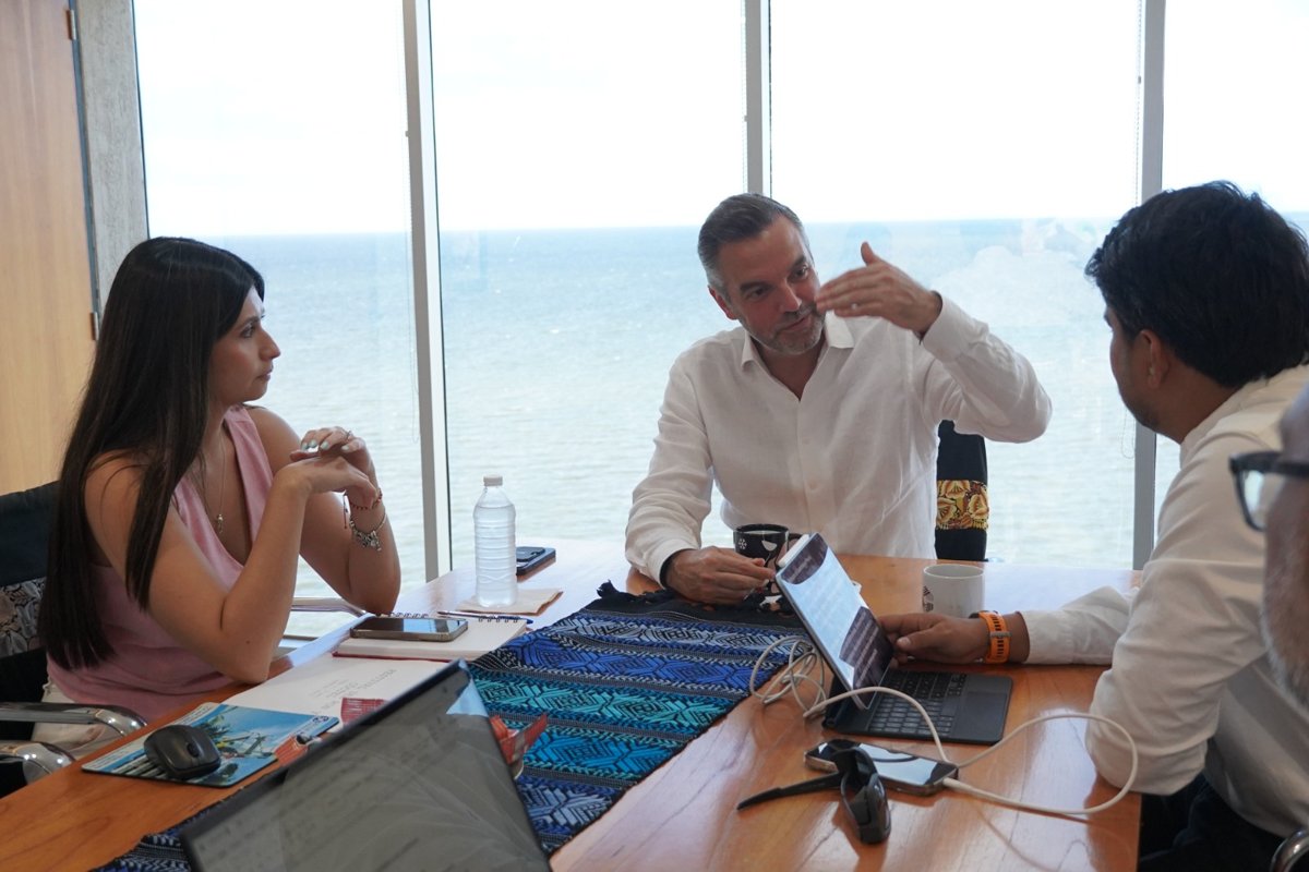 REUNIÓN DE TRABAJO CON JOSÉ JUAN PABLO MUÑOZ, CÓNSUL GENERAL DE GUATEMALA