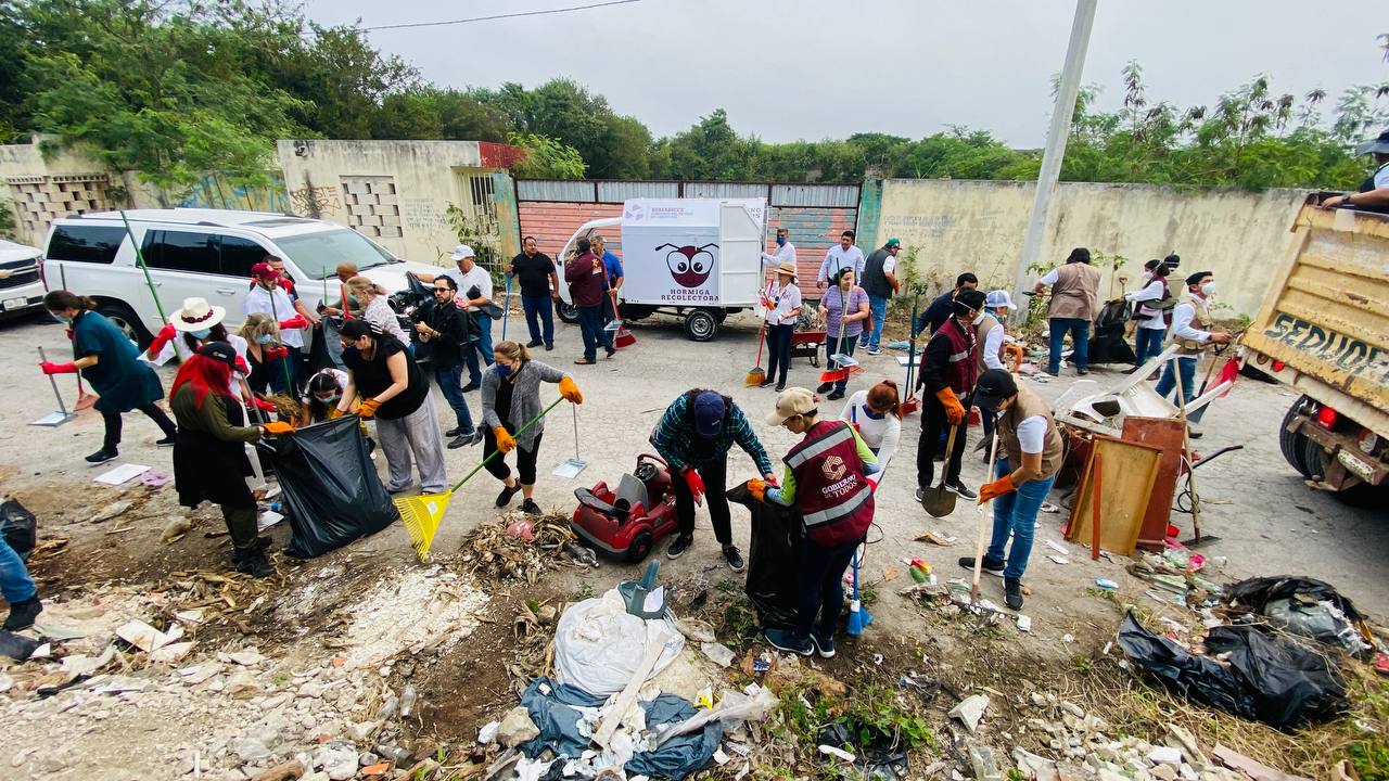 LA GOBERNADORA, LAYDA SANSORES SAN ROMÁN, PUSO EN MARCHA LA “PÁAJINA DEL JAGUAR” ACOMPAÑADA POR UN EJÉRCITO DE MÁS DE 800 VOLUNTARIOS