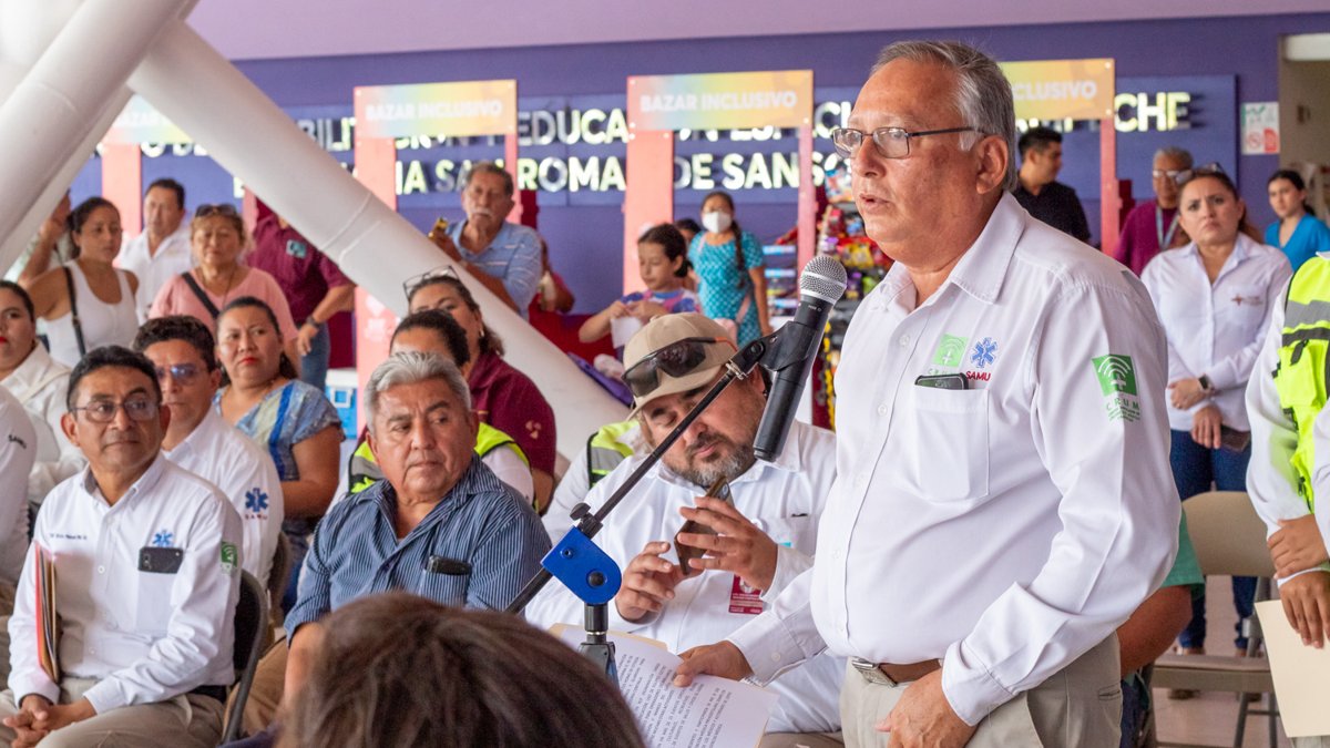 EGRESAN 14 TÉCNICOS PARÁMEDICOS