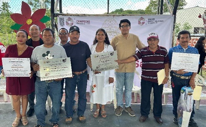 CERTIFICAN COMUNIDAD Y ESCUELAS PROMOTORAS DE SALUD EN CHAN LAGUNA, ESCÁRCEGA