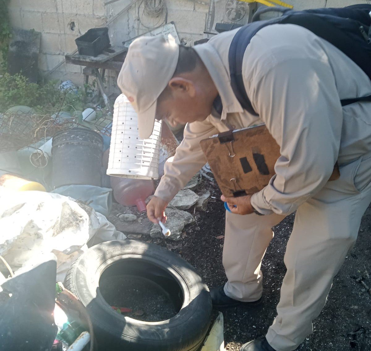 ELIMINAN CRIADEROS DE MOSQUITOS EN LOS 13 MUNICIPIOS CON CONTROL LARVARIO