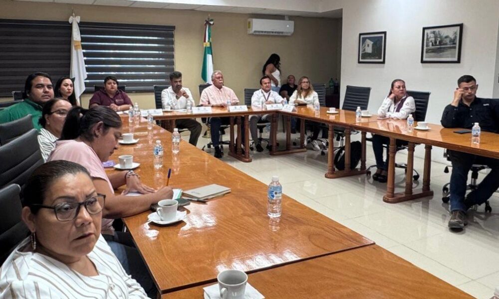 FORTALECEN PREVENCIÓN DE RIESGOS SANITARIOS Y ENFERMEDADES EN CARMEN