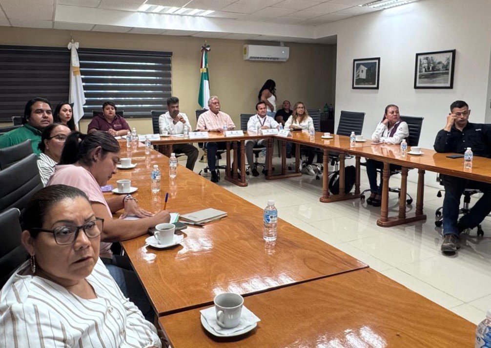 FORTALECEN PREVENCIÓN DE RIESGOS SANITARIOS Y ENFERMEDADES EN CARMEN