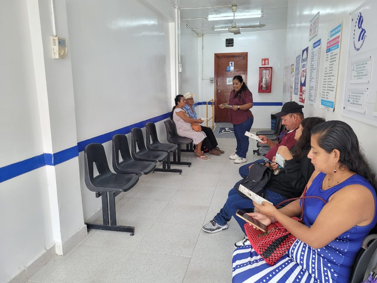 ORIENTAN A HABITANTES DE CANDELARIA PARA CUIDAR LA SALUD MENTAL Y PREVENIR ADICCIONES