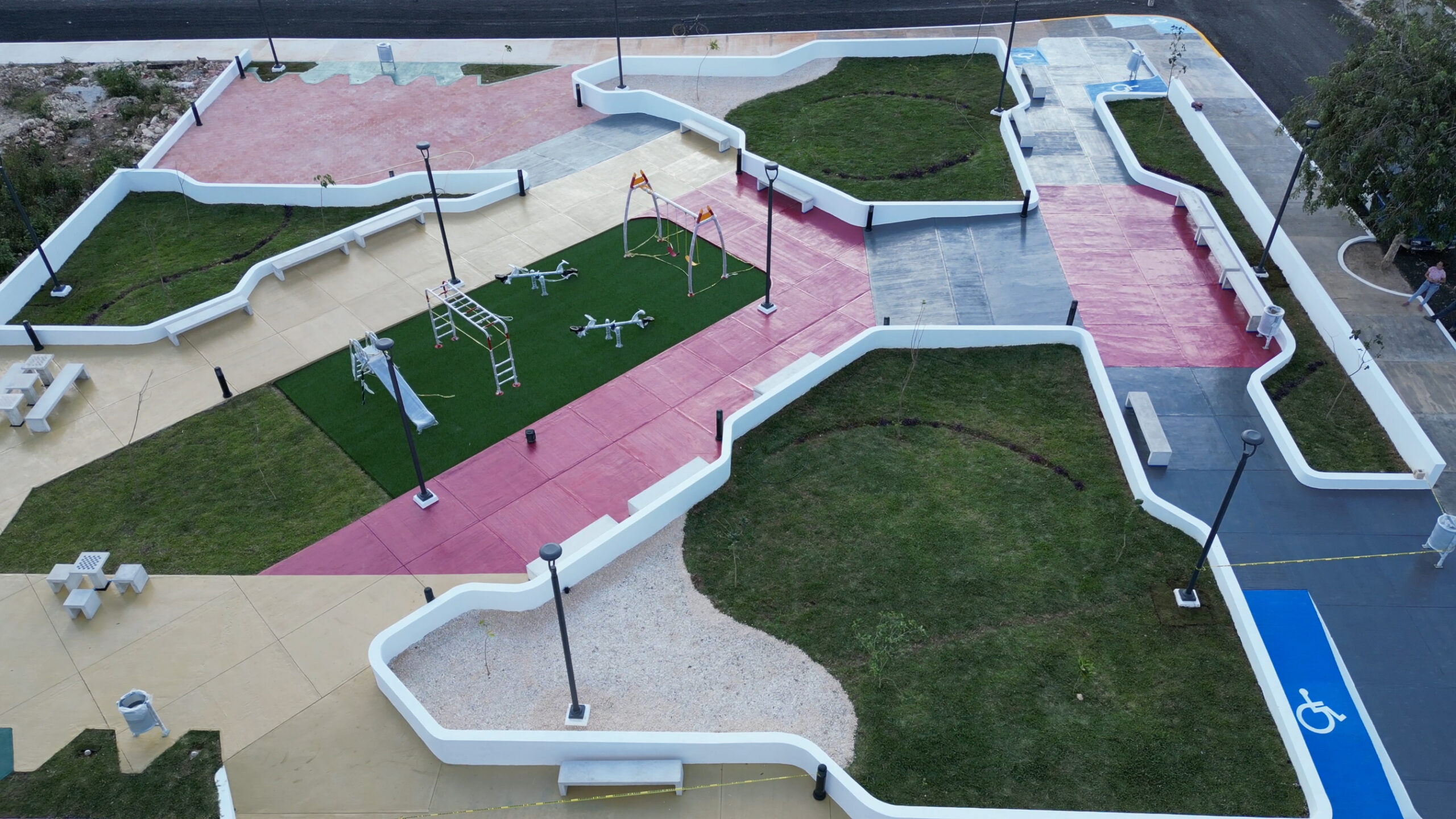 CONSTRUCCIÓN DE PARQUE RECREATIVO EN LA LOCALIDAD DE CASTAMAY, CAMPECHE