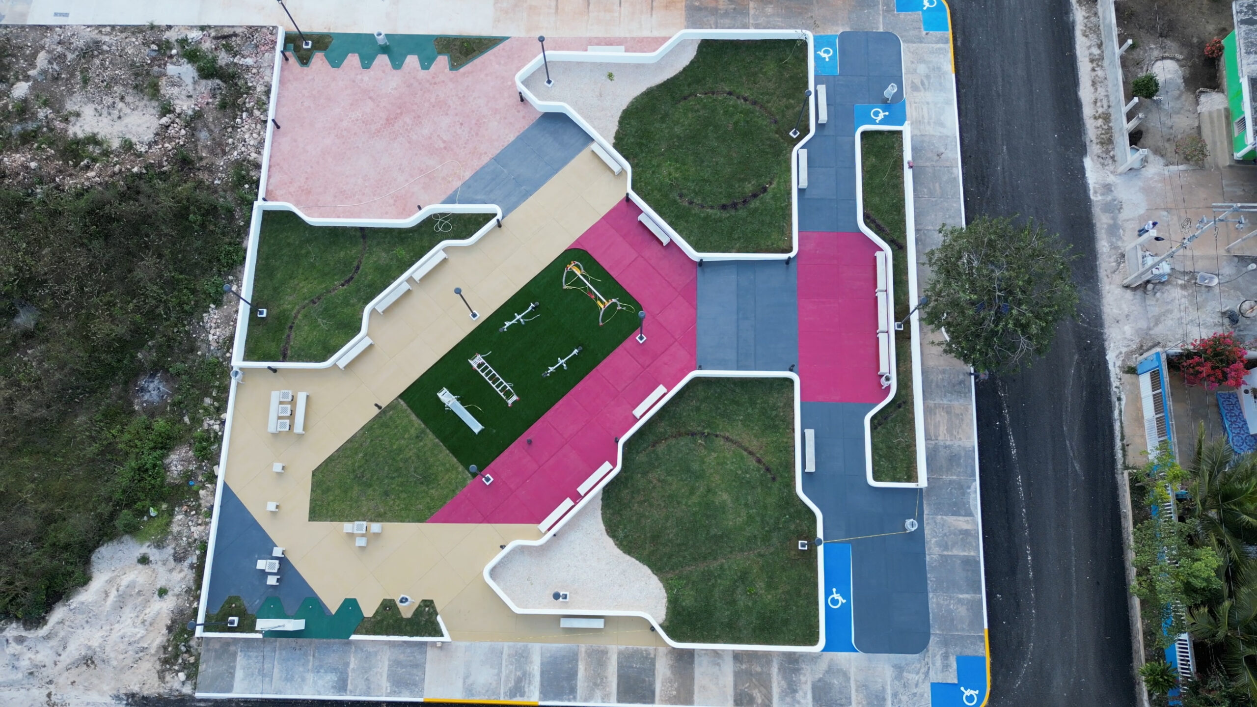 CONSTRUCCIÓN DE PARQUE RECREATIVO EN LA LOCALIDAD DE CASTAMAY, CAMPECHE