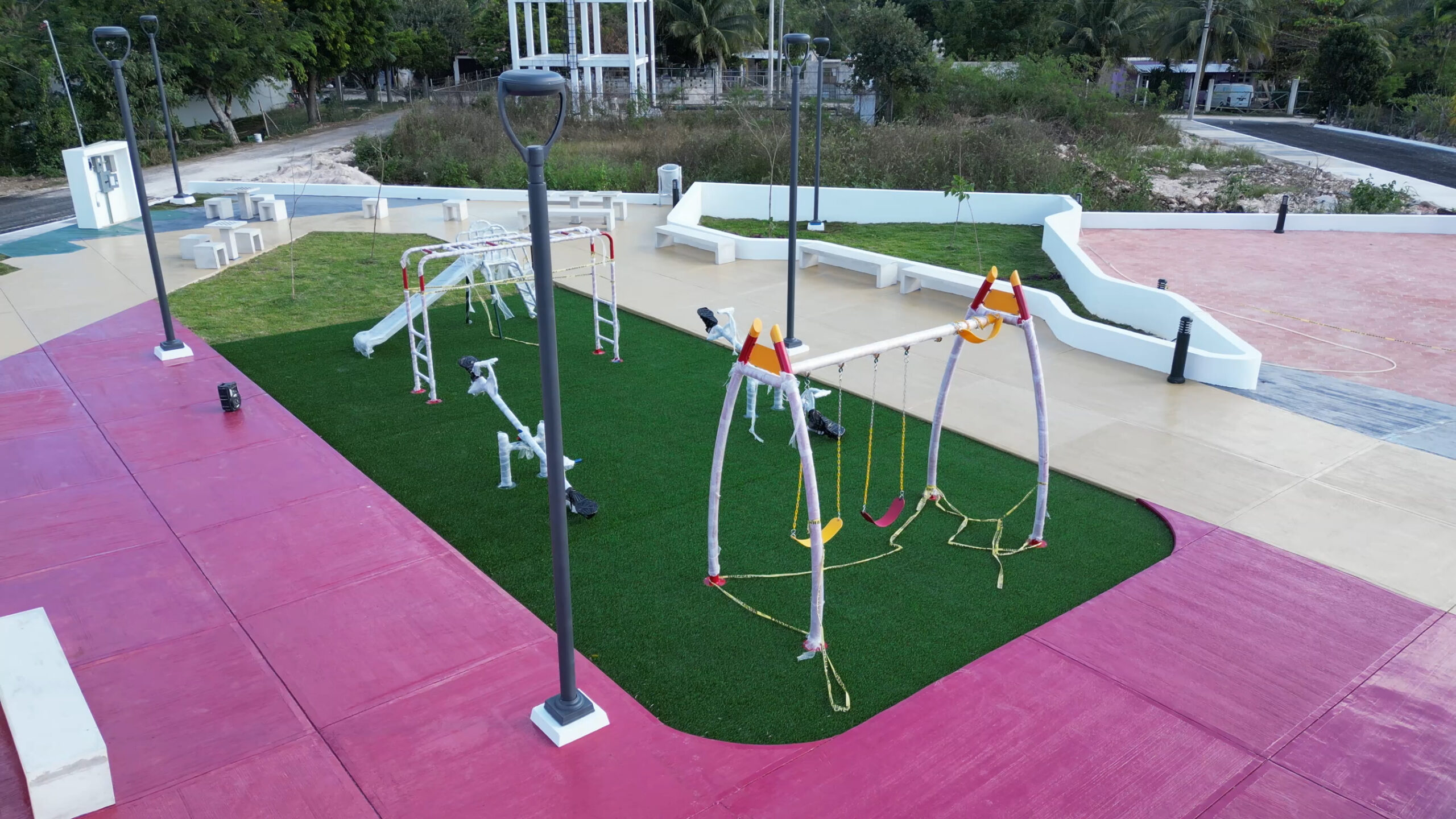 CONSTRUCCIÓN DE PARQUE RECREATIVO EN LA LOCALIDAD DE CASTAMAY, CAMPECHE