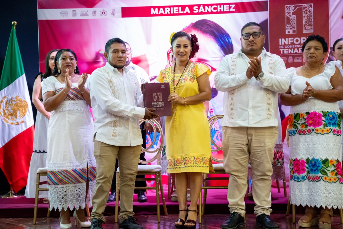 RINDE PRESIDENTA MUNICIPAL DE TENABO SU PRIMER INFORME DE ACTIVIDADES CON RESPALDO DEL GOBIERNO DEL ESTADO