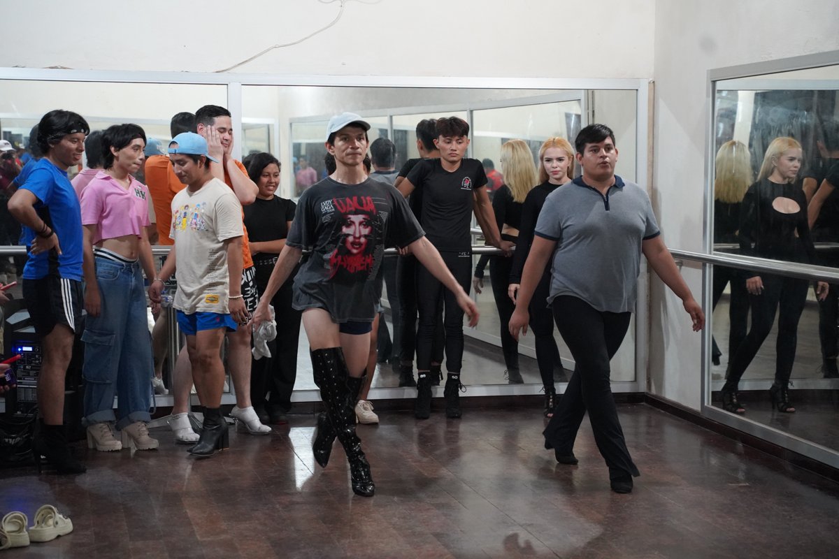 ARTE, IDENTIDAD Y ORGULLO: ARRANCA TALLER DRAG EN EL MARCO DE LAS JORNADAS INTERINSTITUCIONALES DE LA INCLUSIÓN