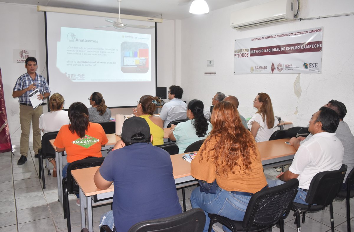 CAPACITAN A EMPRESARIOS EN VENTAS POR REDES SOCIALES