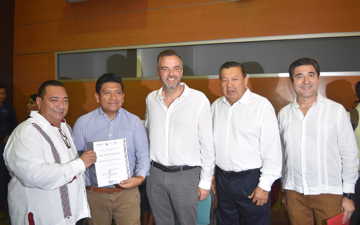 SE INAUGURA CON ÉXITO LA FERIA NACIONAL DE EMPLEO PARA LAS MUJERES EN CIUDAD DEL CARMEN