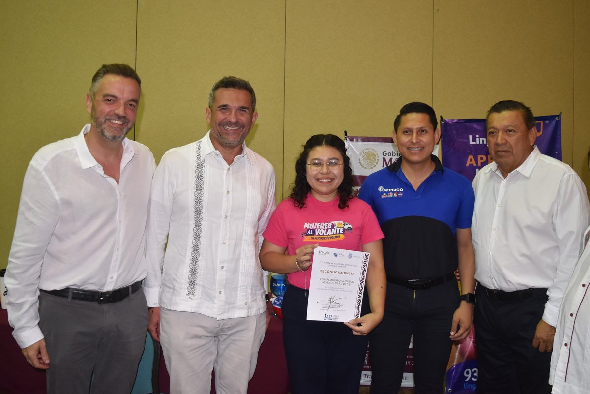 SE INAUGURA CON ÉXITO LA FERIA NACIONAL DE EMPLEO PARA LAS MUJERES EN CIUDAD DEL CARMEN