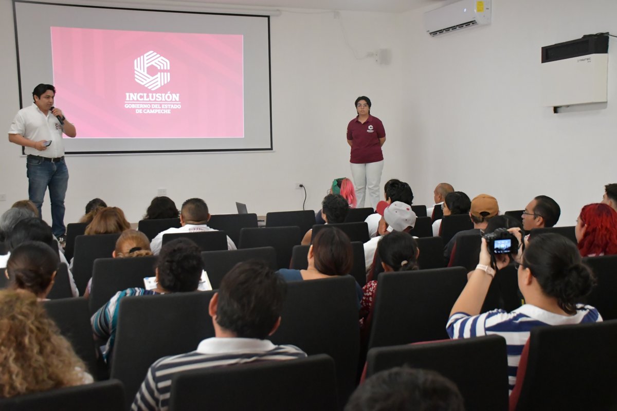 FORMACIÓN INCLUYENTE: CAPACITAN AL PERSONAL DEL ARCHIVO GENERAL EN ATENCIÓN A LA DISCAPACIDAD