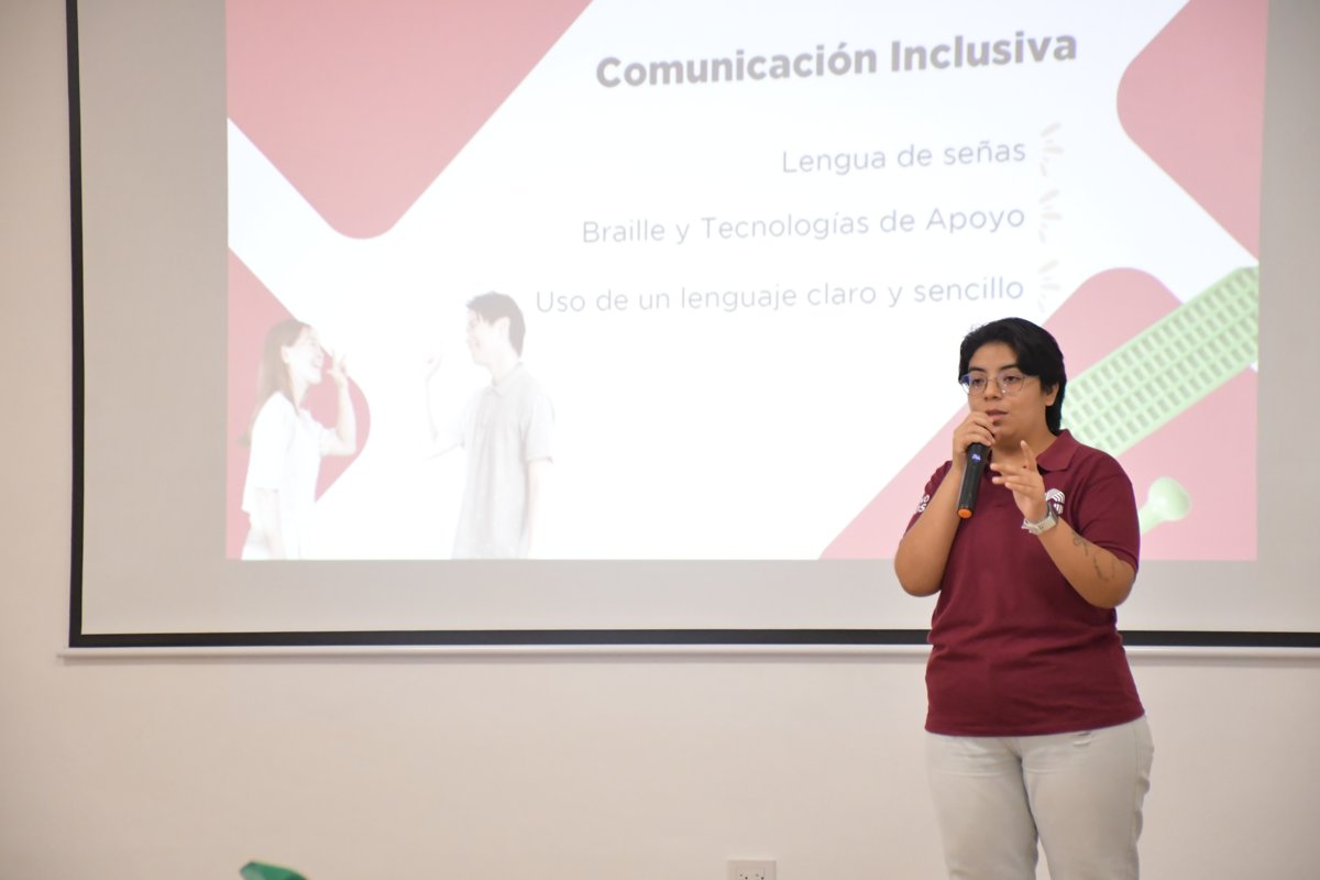 FORMACIÓN INCLUYENTE: CAPACITAN AL PERSONAL DEL ARCHIVO GENERAL EN ATENCIÓN A LA DISCAPACIDAD