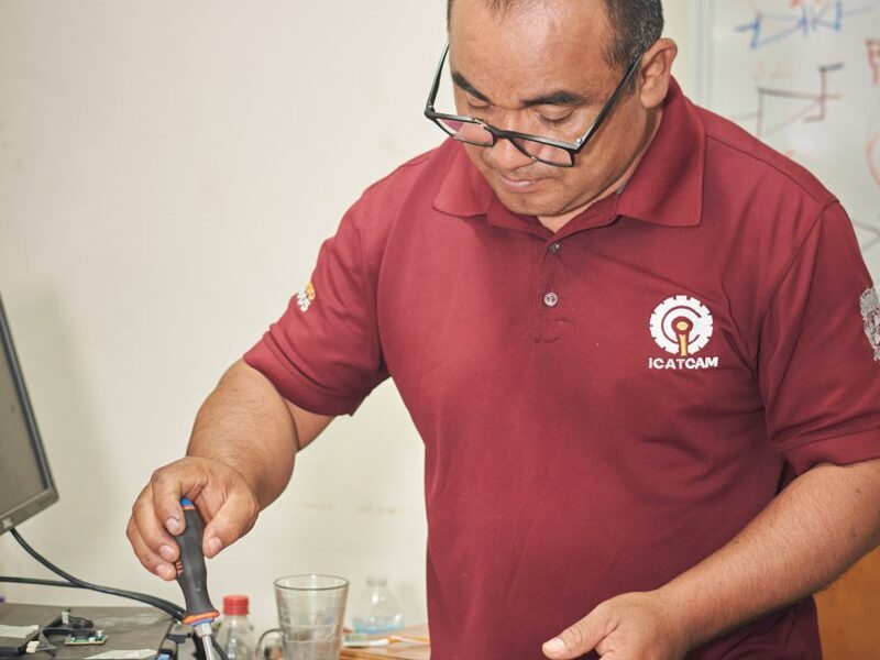 ICAT PLANTEL CALKINÍ PROMUEVE LA CAPACITACIÓN EN TECNOLOGÍA ELECTRÓNICA