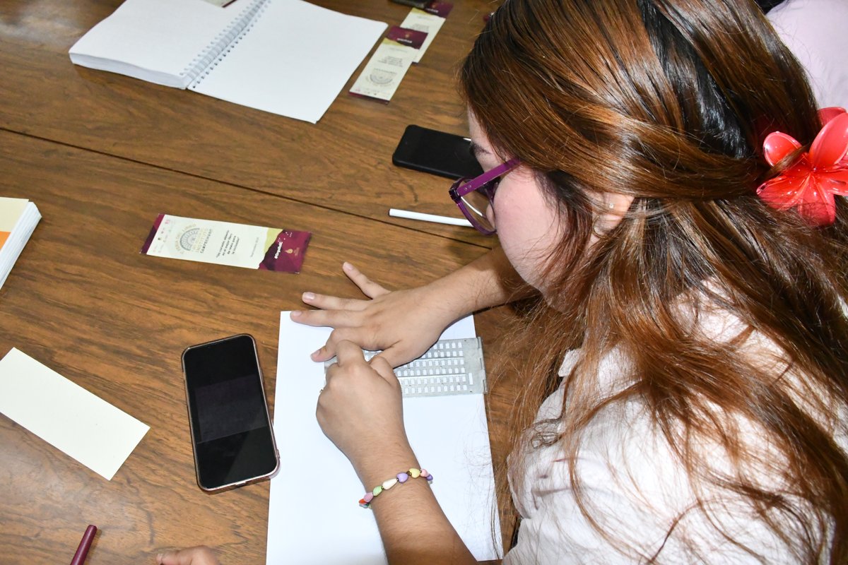 TALLER DE LECTURA EN BRAILLE PROMUEVE INCLUSIÓN SOCIAL EN EL INSTITUTO CAMPECHANO
