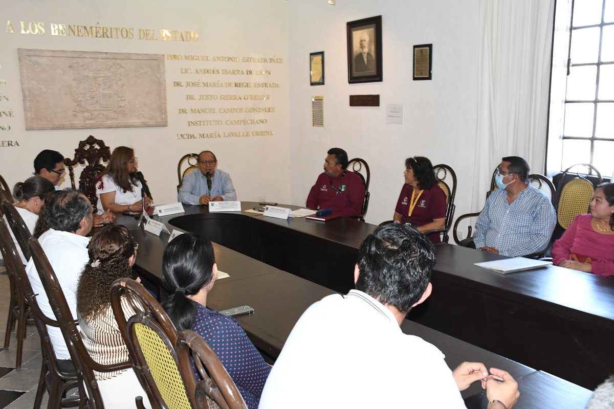 APICAM – INSTITUTO CAMPECHANO FIRMAN CONVENIO DE COLABORACIÓN Y VINCULACIÓN