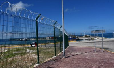 APICAM INSTALA CERCA MARINA PARA PROTEGER INFRAESTRUCTURA DEL PUERTO DE SEYBAPLAYA