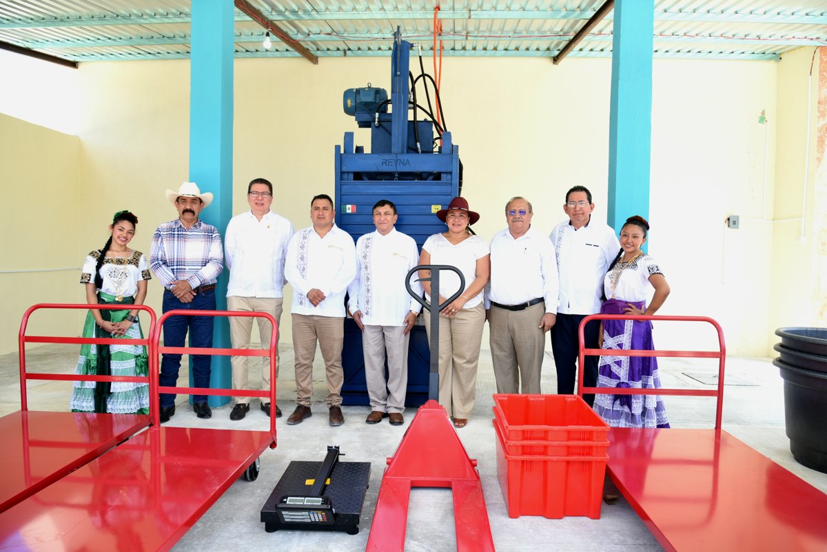 CONMEMORAN DÉCIMO ANIVERSARIO DE LA UNIVERSIDAD TECNOLÓGICA DE CALAKMUL