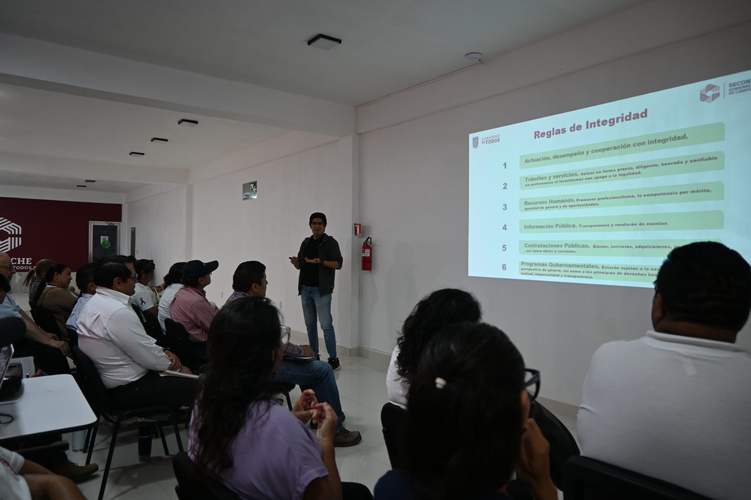 CAPACITACIÓN SOBRE EL CÓDIGO DE ÉTICA EN LA APCEC