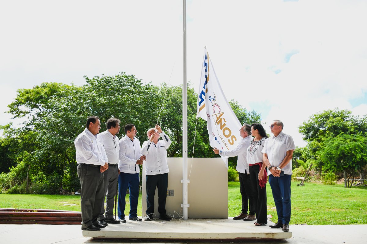 ITESCHAM CELEBRA HOMENAJE CÍVICO Y DA INICIO OFICIAL A FESTEJOS POR SU XX ANIVERSARIO