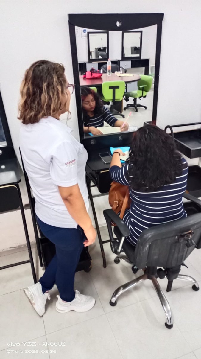 ICAT PLANTEL CARMEN IMPARTE CURSOS DE FORMACIÓN EN IMAGEN Y BIENESTAR PERSONAL PARA FORTALECER EL EMPRENDIMIENTO EN PERSONAS EN SITUACIÓN DE VULNERABILIDAD