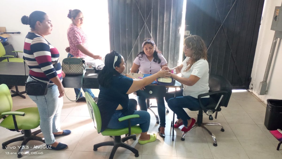 ICAT PLANTEL CARMEN IMPARTE CURSOS DE FORMACIÓN EN IMAGEN Y BIENESTAR PERSONAL PARA FORTALECER EL EMPRENDIMIENTO EN PERSONAS EN SITUACIÓN DE VULNERABILIDAD