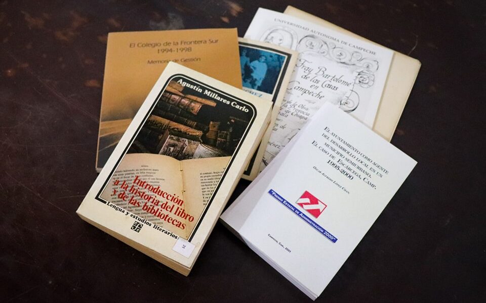 DONACIÓN DE LIBROS HISTÓRICOS