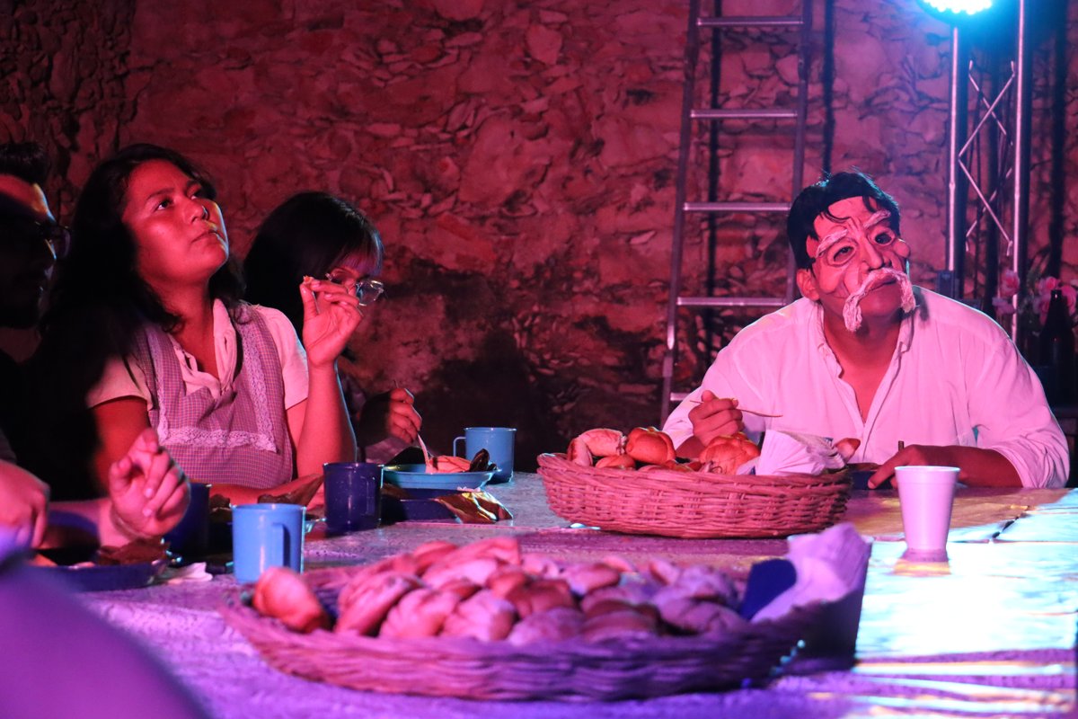 JUEVES TEATRAL OFRECE “EL BANQUETE DE LOS MUERTOS”