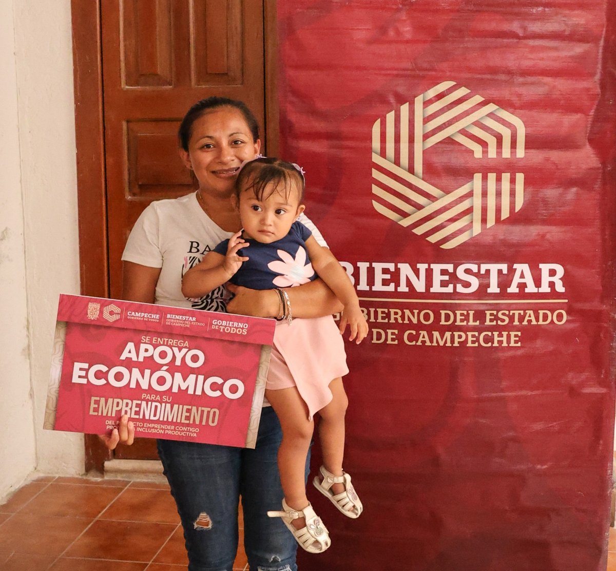 BIENESTAR ENTREGA APOYOS A EMPRENDEDORES CAMPECHANOS