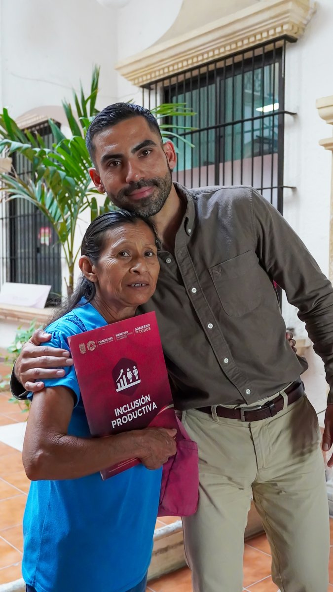 IMPULSAN EL AUTOEMPLEO CON ENTREGA DE APOYOS DEL PROYECTO “EMPRENDER CONTIGO”