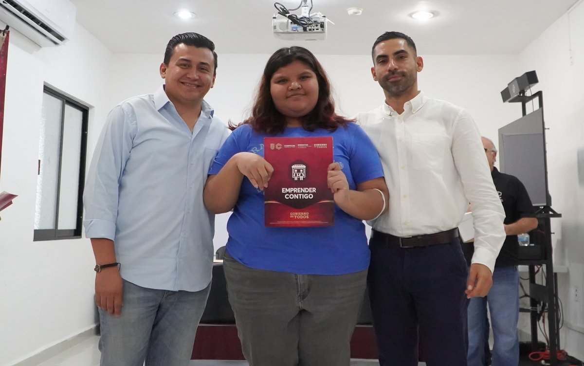 ENTREGA DE APOYOS DEL PROYECTO "EMPRENDER CONTIGO" EN EL MUNICIPIO DE CAMPECHE