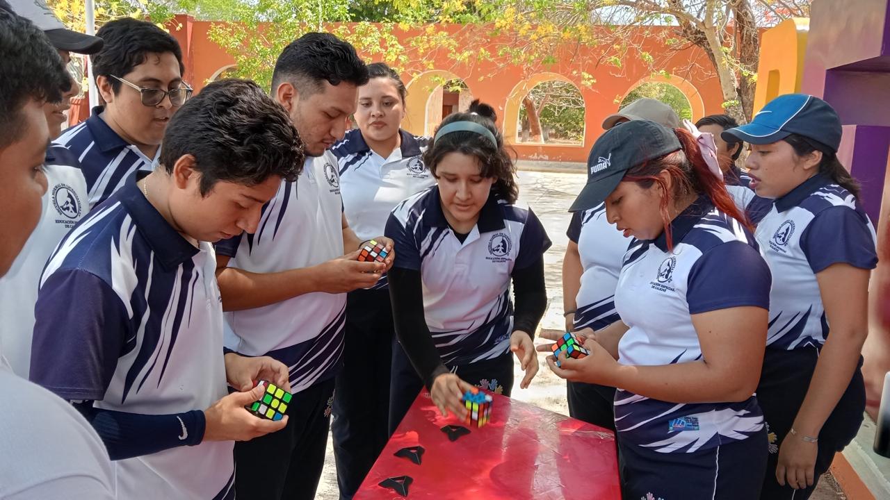 FORTALECEN HABILIDADES DE FUTUROS DOCENTES EN CAMPECHE